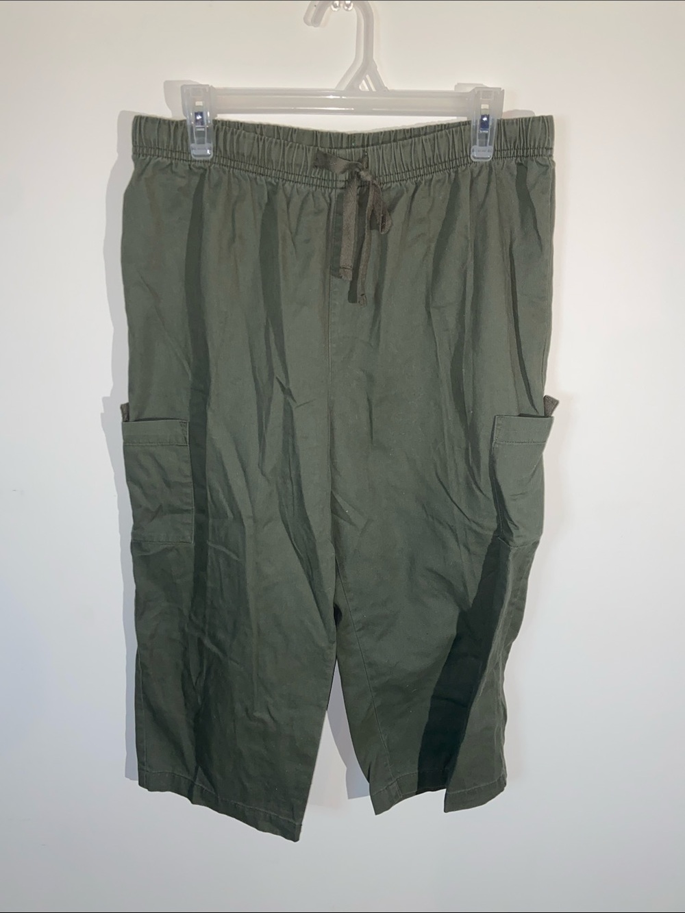 Basic Editions Olive Green Cargo Drawstring Capri Pants Size L